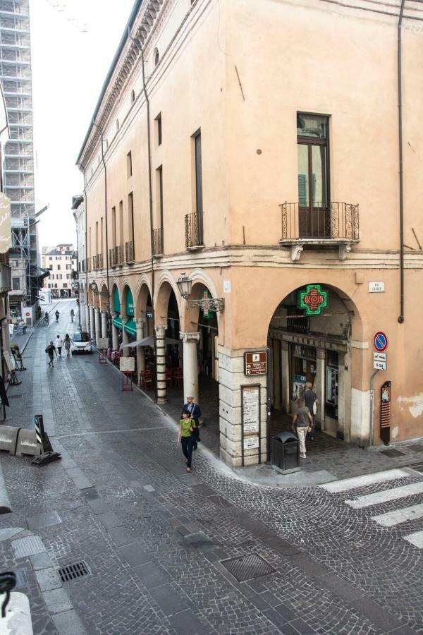 Apartamento Residenza La Torre Mantua Exterior foto